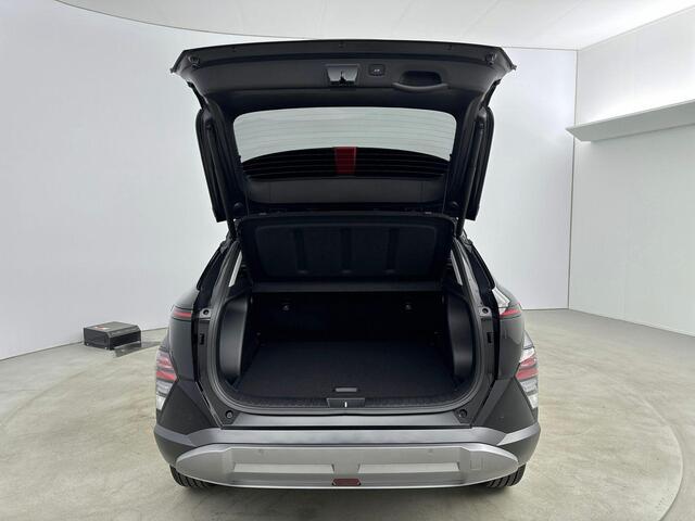 Hyundai Kona 1.6 GDI HEV Comfort Smart | Direct leverbaar! | Stoel + stuurverwarming | Navigatie | Camera | Adaptive cruise |