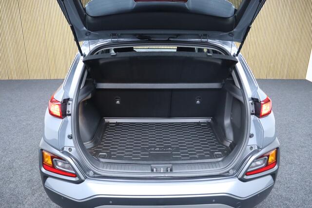 Hyundai Kona 1.0T Fashion | Apple Carplay & Android Auto | Trekhaak | Keyless | Camera | Navigatie | Stoelverwarming | Parkeerhulp