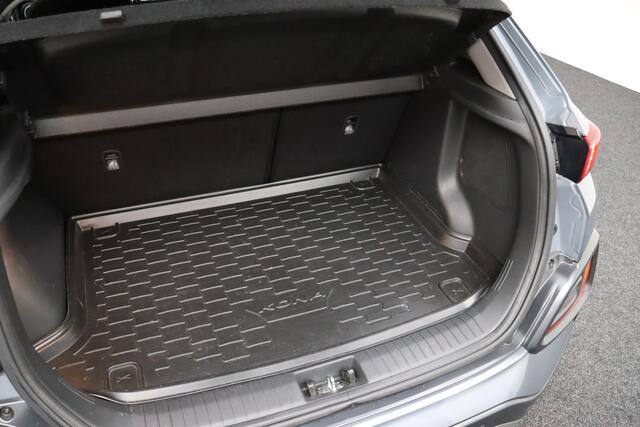 Hyundai Kona 1.0T Fashion | Apple Carplay & Android Auto | Trekhaak | Keyless | Camera | Navigatie | Stoelverwarming | Parkeerhulp