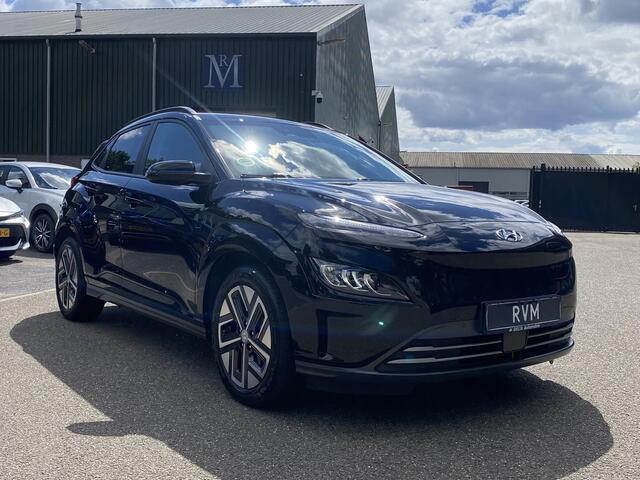 Hyundai Kona EV Fashion 64 kWh VOLLEDIGE FABR. GARANTIE t/m 03-2028 | KEYLESS ENTRY | CAMERA | STOELVERWARMING | WARMTEPOMP | 3 fase LADEN