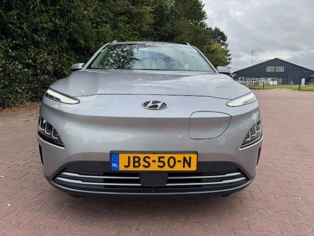 Hyundai Kona PREMIUM 64KWH FINAL EDITION/SOH 100%/ODAK/LEER/ACARPLAY/LED/FABRIEKSGARANTIE