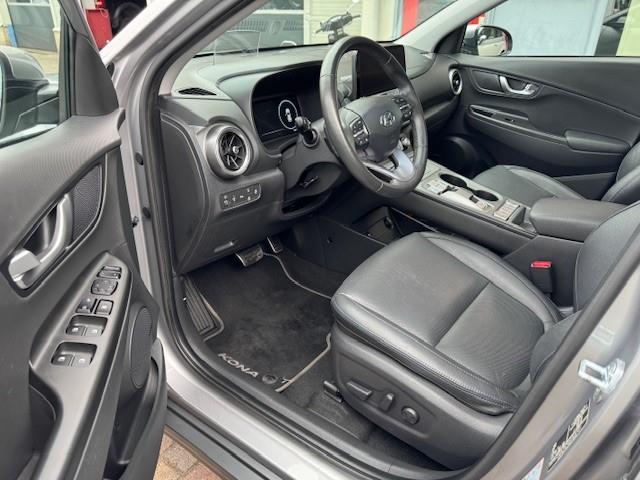 Hyundai Kona PREMIUM 64KWH FINAL EDITION/SOH 100%/ODAK/LEER/ACARPLAY/LED/FABRIEKSGARANTIE