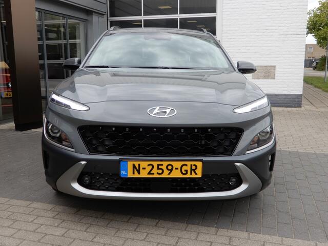 Hyundai Kona 1.6 GDI HEV Fashion | Trekhaak 1350 kg! | 1e eigenaar | Navigati