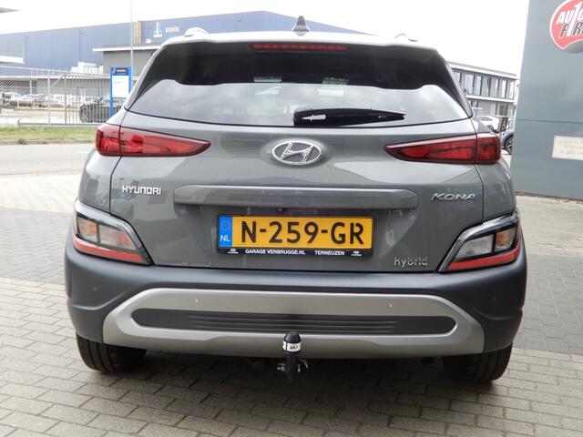 Hyundai Kona 1.6 GDI HEV Fashion | Trekhaak 1350 kg! | 1e eigenaar | Navigati