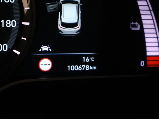 Hyundai Kona EV Premium Two-Tone 64 kWh | Accuconditie: 92% | Navigatie | Leder |