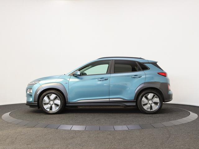 Hyundai Kona EV Premium 64 kWh | Achteruitrijcamera | Navigatie |