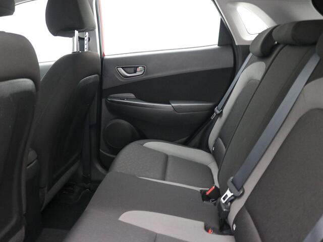 Hyundai Kona 1.0 T-GDI Comfort / Trekhaak / 1ste eigenaar / Navigatie / Apple CarPlay & Android Auto / Historie aanwezig / Dealer onderhouden / Parkeersensoren achter / Airco Climat Control /