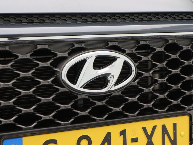 Hyundai Kona 1.6 GDi 105 Pk HEV Premium | Trekhaak | Camera | Krell Audio | Adaptive Cruise | Stoel Verwarming en ventilatie | Carplay | 18 Inch | 79.796 Km!!