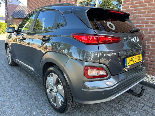 Hyundai Kona EV Premium 64 kWh STOELVERK. / STOELVERW. / LEER / CAMERA / CARP