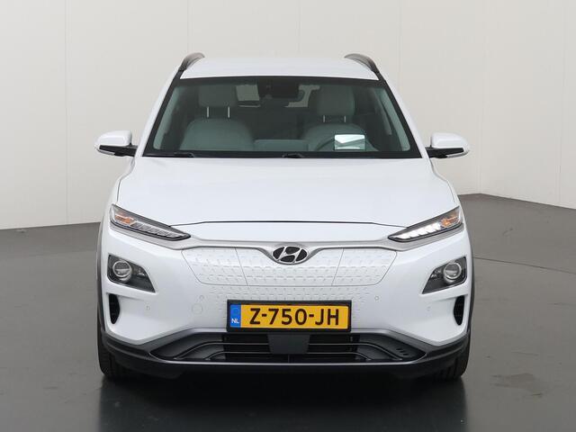 Hyundai Kona EV Fashion 64 kWh | Warmtepomp | Parkeercamera | Krell Audio | Cruise Control Adaptief | Parkeercamera |