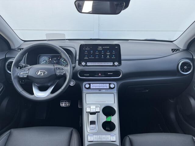 Hyundai Kona EV Premium Sky 64 kWh / Duurste uitvoering !! / Lage Kilometerstand / BTW-auto /
