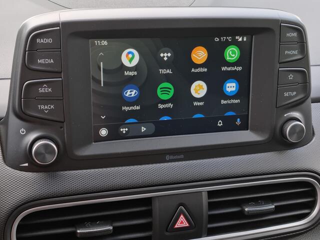 Hyundai Kona EV Comfort 39 kWh Automaat / Actieradius 305km WLTP / Android Auto/Apple Carplay / Navigatie via Android/Apple / Cruise Control / Climate Control / Camera / DAB / Lane Assist