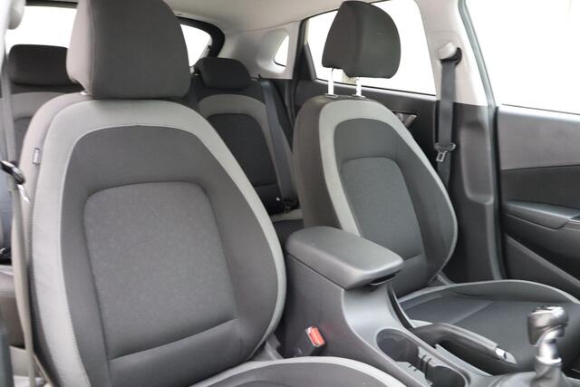 Hyundai Kona 1.0T Fashion 120 pk | Trekhaak | Climate control | Camera achter | LM velgen