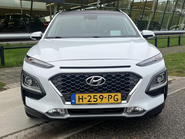 Hyundai Kona 1.6 GDI HEV Premium / Automaat / Trekhaak / Stoelverw. + verkoeling / Apple Carplay - Android Auto / Keyless / Camera / 18'' LMV /
