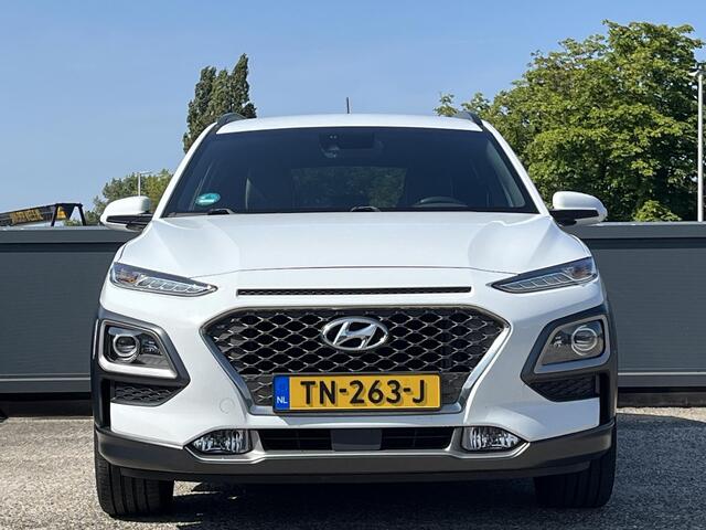 Hyundai Kona 1.6 T-GDI 177PK Premium | 4 wielaandrijving | 18'' Bi-Color LMV | Lederen bekleding | Sterke motor |