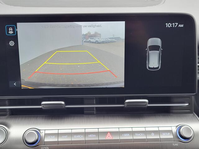 Hyundai Kona Electric Comfort Smart 65.4 kWh / 100% SOH / Allseason banden / Navigatie / Camera / Android Auto / Apple Carplay / Stuur- en stoelverwarming /