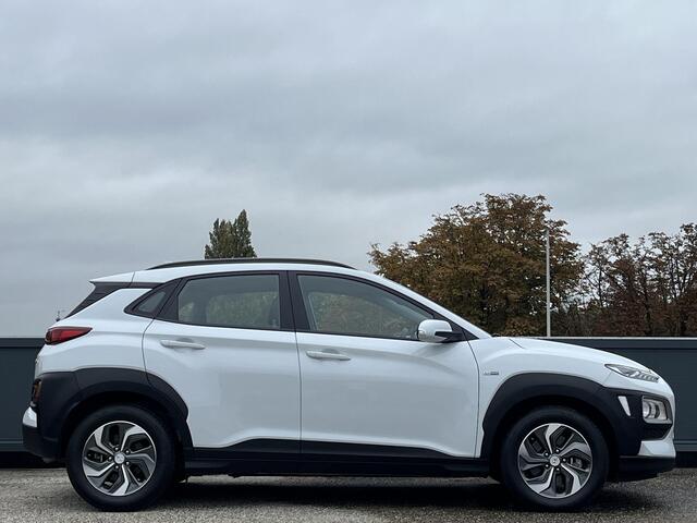 Hyundai Kona 1.6 GDI HEV Automaat Comfort | Apple Carplay/Android Auto | Achteruitrijcamera | 16'' Bi-color lmv |