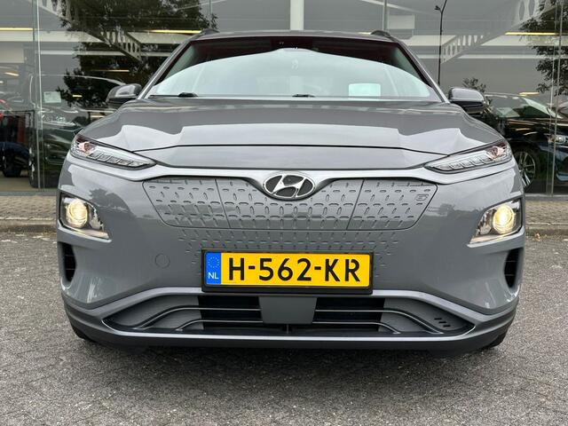 Hyundai Kona EV Fashion 64 kWh | 3e Fase | SOH 98% | Warmte pomp | Climate Control | Navi || occasion