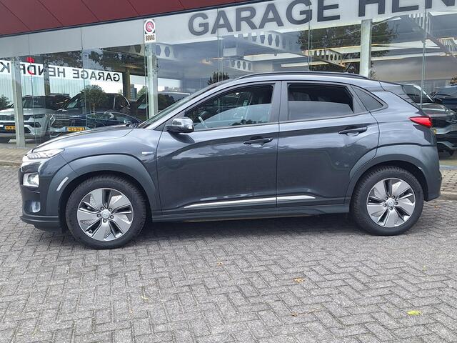 Hyundai Kona EV Premium Sky 64 kWh | 3 Fase | Warmtepomp | Leder | Schuifdak | occasion