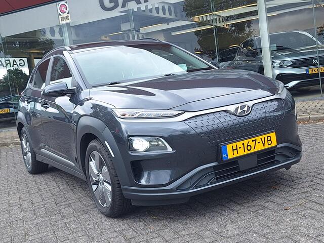 Hyundai Kona EV Premium Sky 64 kWh | 3 Fase | Warmtepomp | Leder | Schuifdak | occasion