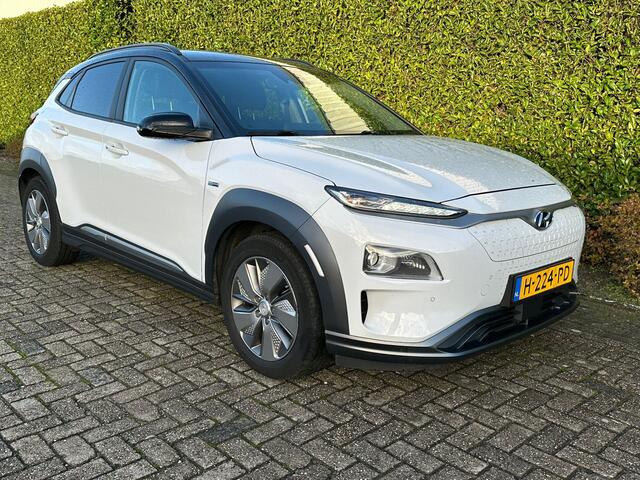 Hyundai Kona EV Premium 64 kWh 3 fase | Leder | Two Tone Black | Climate | occasion