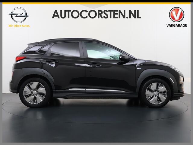 Hyundai Kona EV64kWh Trekhaak Adap. Cruise + Stop&go W-pomp Head Up Display Fashion Navi Ecc Pdc Apple Carplay Android Auto DAB Lane Assist Lmv Privacy Glas Keyless Rijstrooksensor 1e Eigenaar