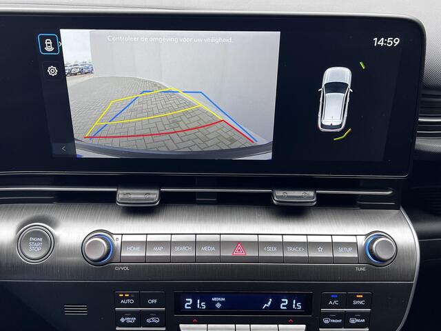 Hyundai Kona 1.6 GDI HEV Comfort Automaat / Fabrieksgarantie tot 09-2028 / Dealer onderhouden / Navigatie / DAB / Climate Control / Ski-luik / All Season banden op 16" LM wielen /