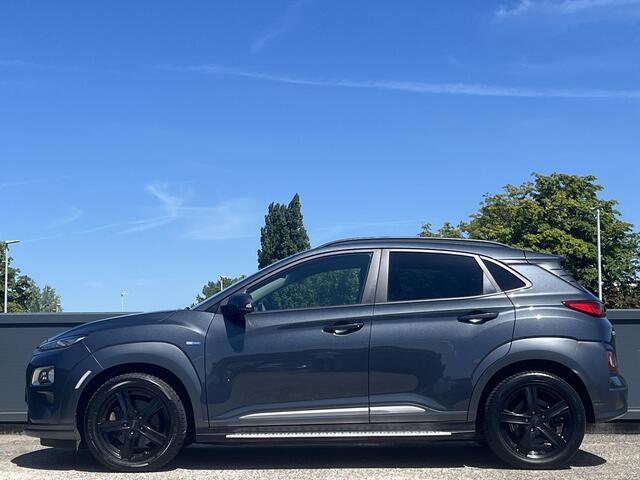 Hyundai Kona EV Premium 64 kWh | Adaptieve cruisecontrol | Head up display | Lederen bekleding | Sidebars |