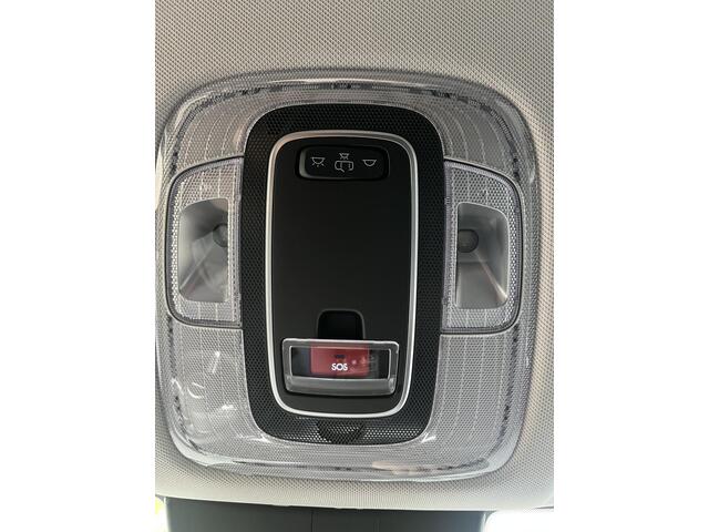 Hyundai Kona 1.6 GDI HEV Premium / Lederen bekleding / Stoel verwarming en ventilatie / 360 Graden Camera / 18 " lm / Led Koplampen /