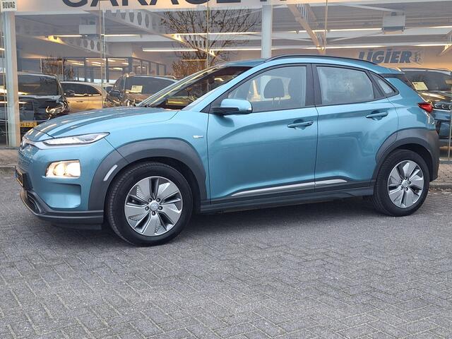 Hyundai Kona EV Comfort 64 kWh | 3 Fase | Warmtepomp | Navi | Adaptive CC | Climate | occasion