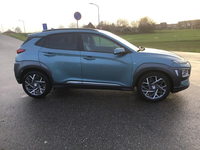 Hyundai Kona 1.6 GDI HEV Premium Bj2019 airco leder apk september2027