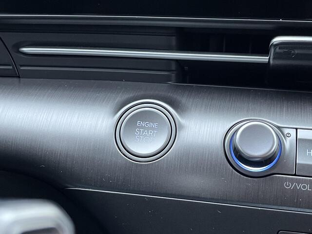 Hyundai Kona 1.6 GDI HEV Premium / Navigatie / Apple Carplay/Android Auto / Stoelen en stuurwiel verwarmd (Voor & achter) / Lederen bekleding /