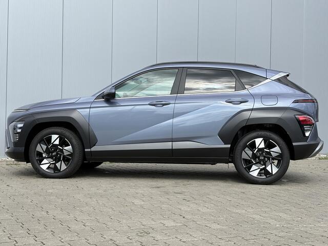 Hyundai Kona 1.6 GDI HEV Premium / ¤ 3.000,- Voordeel Op Nieuwprijs / Rijklaarprijs / Direct Leverbaar /Modeljaar 2026 / Navigatie / 18" LMV / Adaptieve Cruise Control / Parkeersensoren voor en achter / Stoelverkoeling / Stuurverwarming /