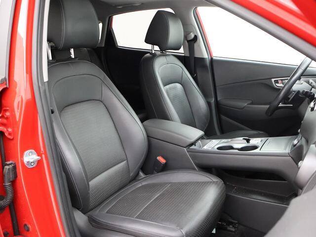 Hyundai Kona EV 64 kWh PREMIUM SKY + SCHUIFDAK | LEDER | STOELVENTILATIE | HEAD-UP | ADAPTIVE CRUISE | STUURVERW.
