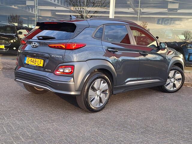 Hyundai Kona EV Premium 64 kWh | SOH: 95,4% | Leder | LED | Adaptive CC | Camera | occasion