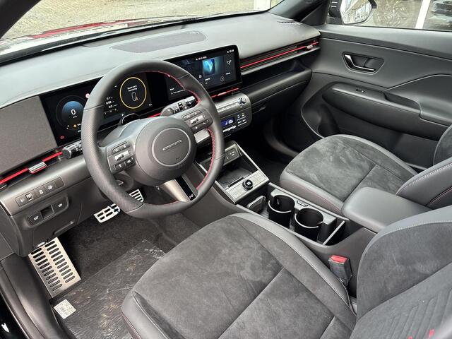 Hyundai Kona 1.6 GDI HEV N Line | Uit voorraad leverbaar! | 360 graden camera | Keyless entry en start | Stoel en stuurverwarming | Stoelventilatie | achterbank verwarmd | Adaptieve Cruise control | Parkeersensoren voor en achter |