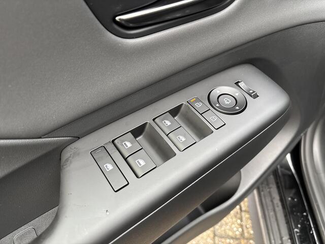 Hyundai Kona 1.6 GDI HEV N Line | Uit voorraad leverbaar! | 360 graden camera | Keyless entry en start | Stoel en stuurverwarming | Stoelventilatie | achterbank verwarmd | Adaptieve Cruise control | Parkeersensoren voor en achter |