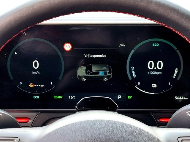 Hyundai Kona 1.6 GDI HEV N Line Automaat Fabrieksgarantie tot 11-2028 / Stoelverkoeling / Stuurverwarming / Stoelverwarming Voor + Achter / 360 Camera / Navigatie / Climate Control /