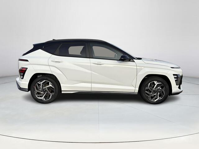 Hyundai Kona 1.6 GDI HEV N Line Sky | Uit voorraad leverbaar! | Schuif- Kanteldak | Apple Carplay/Android Auto | 360 graden camera | Elektrische achterklep | Stoelverwarming/verkoeling | Adaptief Cruise Control |