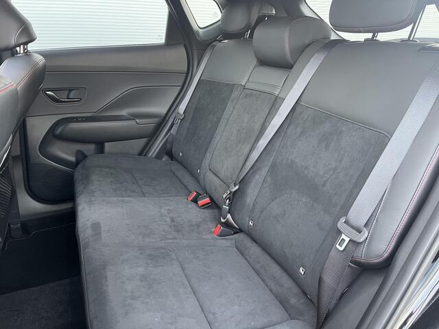 Hyundai Kona 1.6 GDI HEV N Line Sky / N Line exterieur / Lichtmetalen velgen 5-spaaks 18" / Schuif-/kanteldak / Achterstoelen verwarmd /