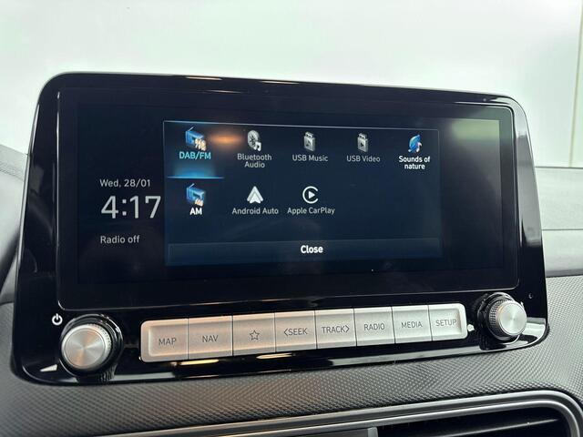 Hyundai Kona EV Fashion 64 kWh | Head Up Display | Navigatie | Adaptive Cruise | Dodehoek Detectie | soh 96,6% |