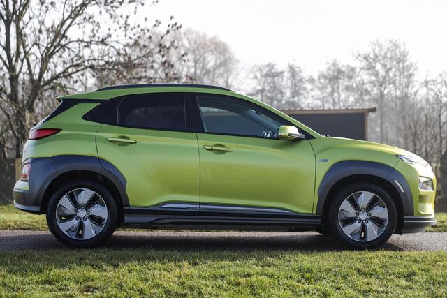 Hyundai Kona EV Premium 64 kWh ? Leder ? ACC ? LED