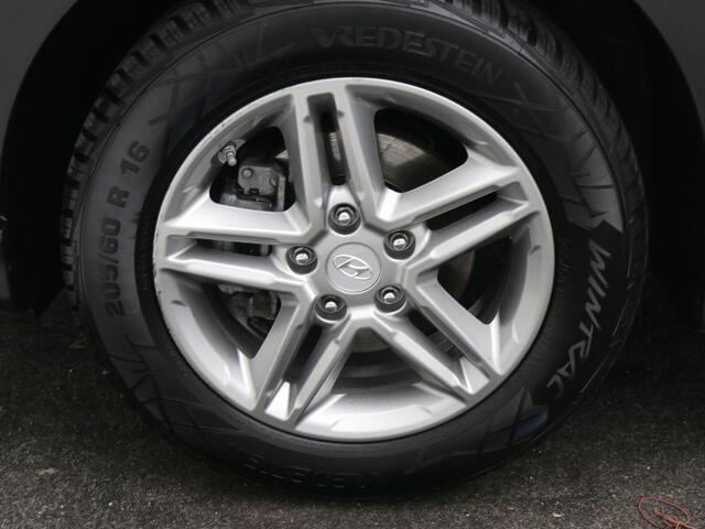 Hyundai Kona 1.0 T-GDI Comfort / Apple CarPlay & Android Auto / Cruise Control / Airco Climate Control / All Seasonbanden / Hoge zit & instap /