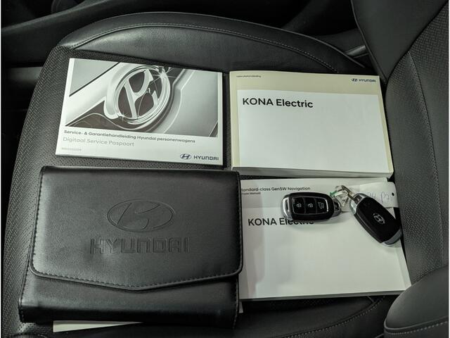 Hyundai Kona EV Limited 64 kWh Car House cleaning