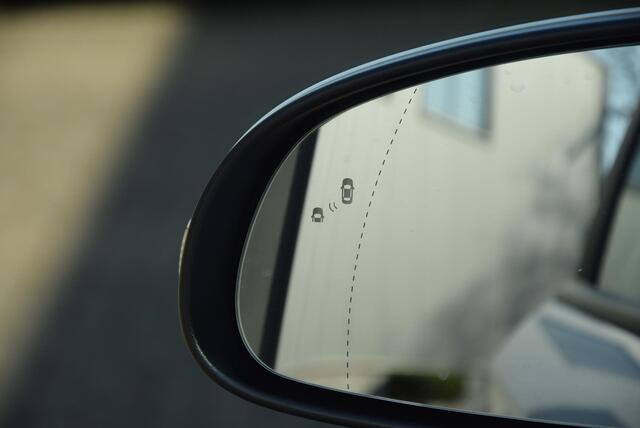 Hyundai Kona 1.6 GDi Hybrid Techno 6-DCT | Stoelventilatie/verwarming | Head up display | Elektrisch schuif-kanteldak |