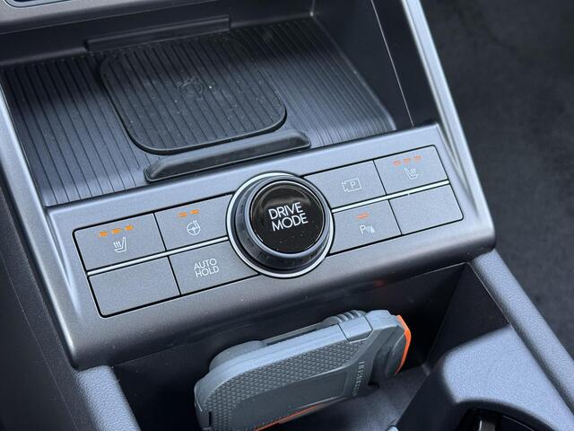 Hyundai Kona 1.6 GDI HEV Comfort Plus / ¤2.500,- Voordeel / Elektrische Achterklep / Stoel Verwarming V+A / Stuur Verwarming / Keyless / Adaptive Cruise / Navigatie / Apple Carplay&Android Auto /