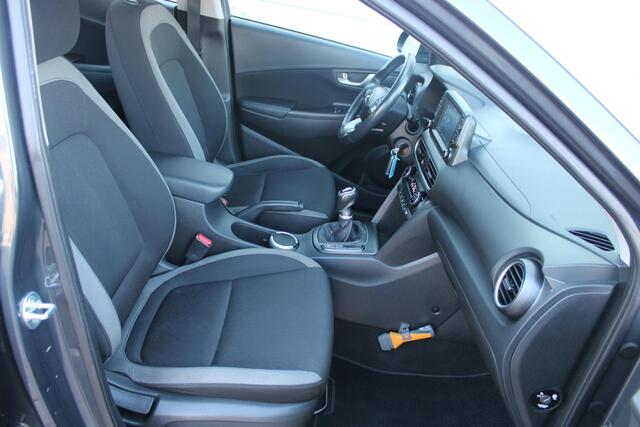 Hyundai Kona 1.0T-GDI 120pk Comfort Airco Navi Camera Carplay Trekhaak Dealer onderhouden