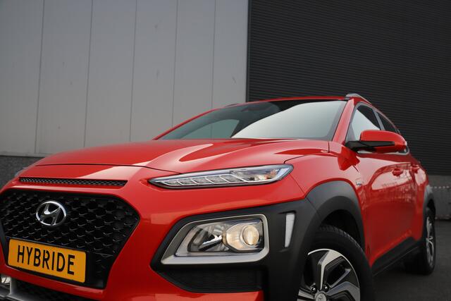 Hyundai Kona 1.6 GDI Hybrid Carplay/ Trekhaak/ Sunset Orange