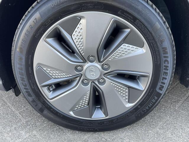 Hyundai Kona EV Premium 64 kWh | | Achteruitrijcamera | Stoelverwarming |