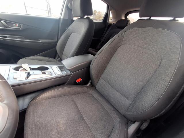 Hyundai Kona EV Fashion 64 kWh | SOH: nnb | 3 Fase | Warmtepomp | HUD | Navi | Adaptive CC | Blindspot |